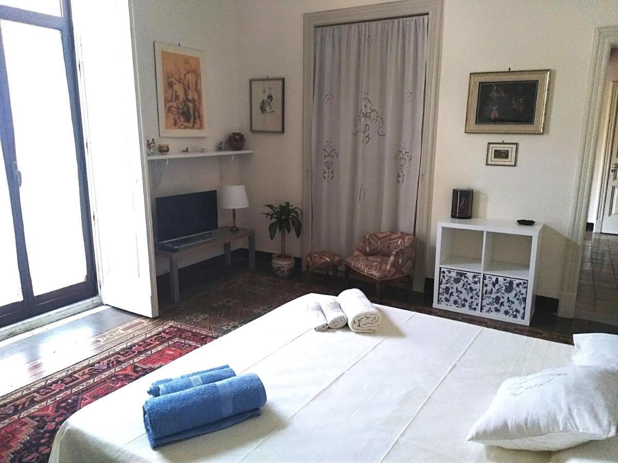 L'Oasi Di Sofia Appartamento Turistico Etnea Cavour Bellini Katanya Dış mekan fotoğraf